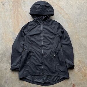 Lululemon Women’s Rain Jacket - Black